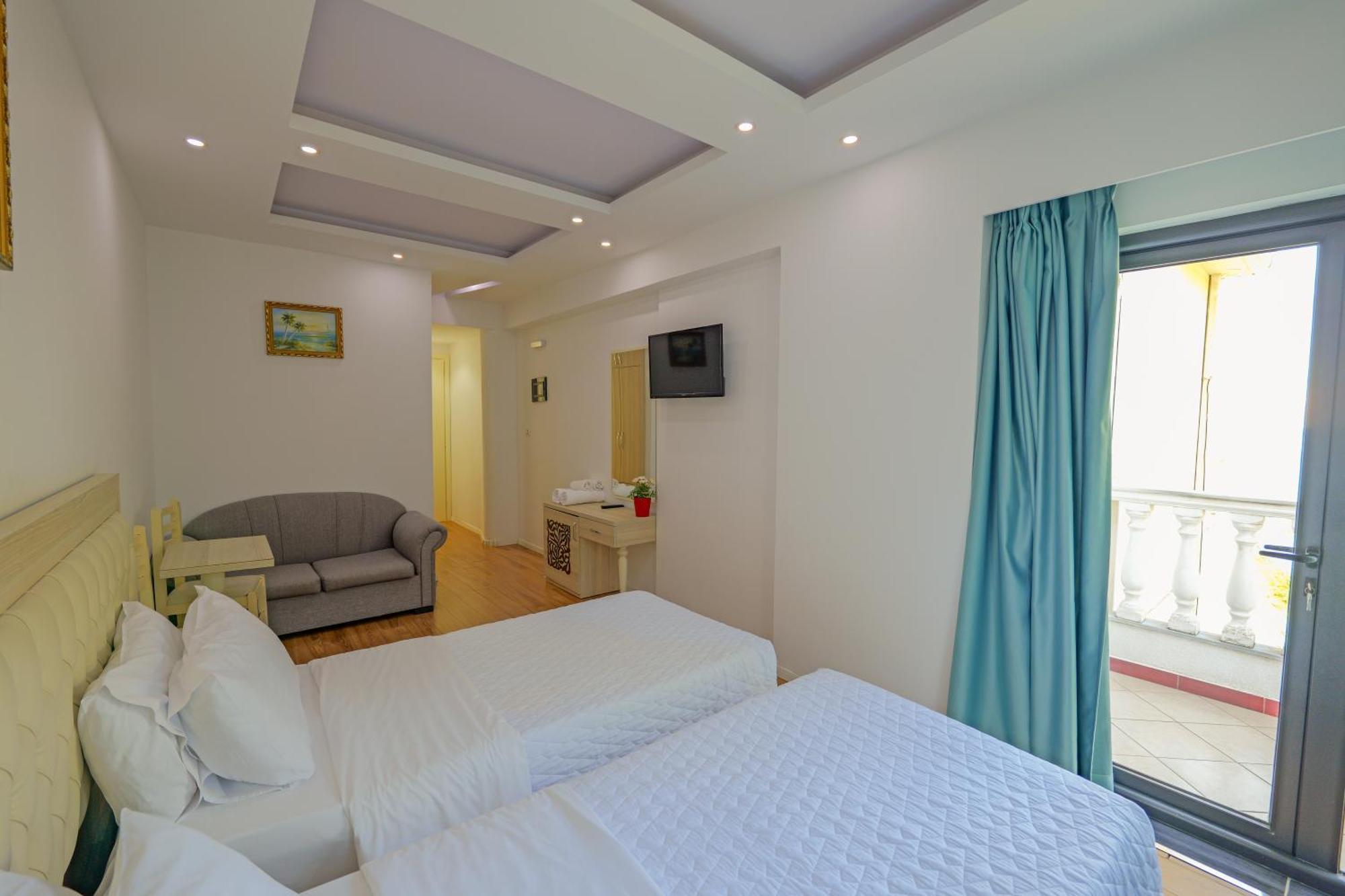 Hotel Iliria ซารานเดอ ภายนอก รูปภาพ