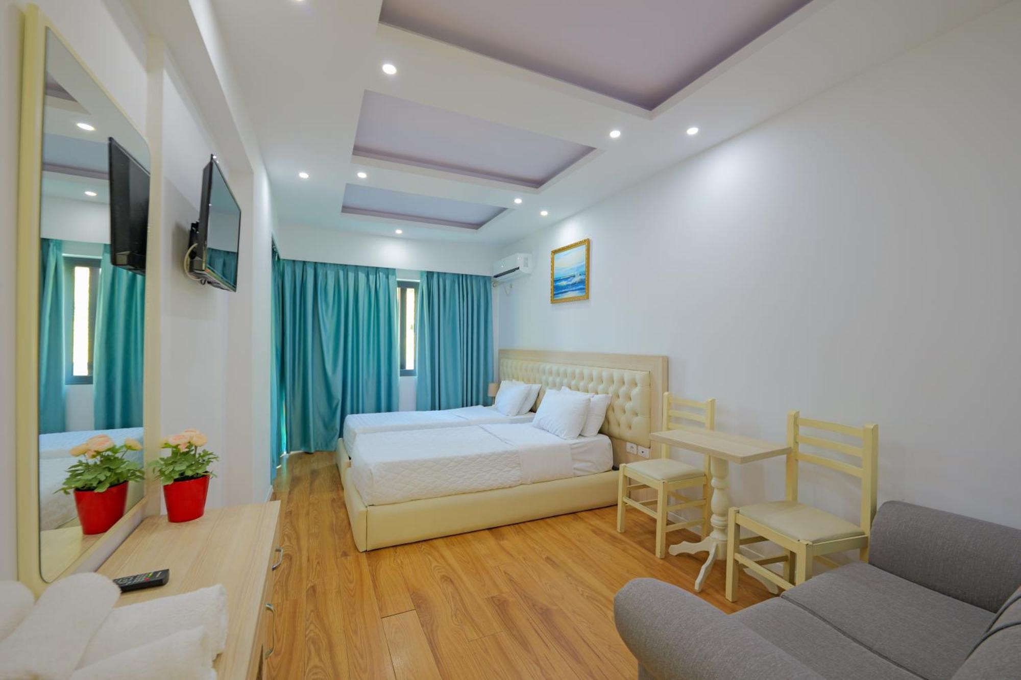 Hotel Iliria ซารานเดอ ภายนอก รูปภาพ