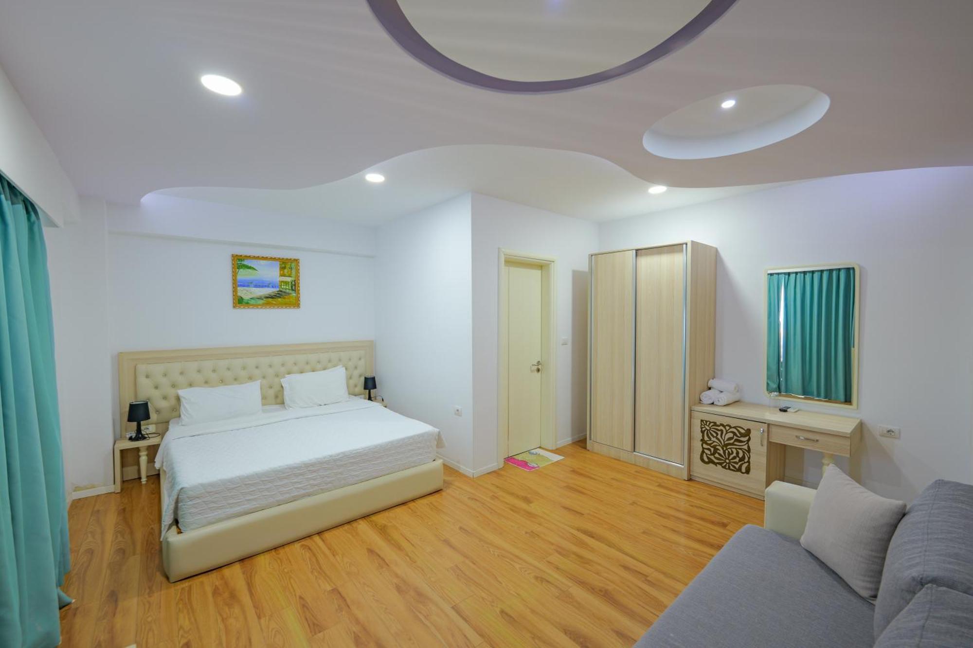 Hotel Iliria ซารานเดอ ภายนอก รูปภาพ